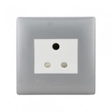 Legrand Mylinc  6 A 5Pin /2/3Pin Socket 2M 675550